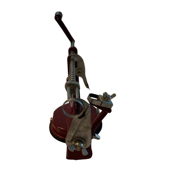 Back to Basics: The Ultimate Apple Peeler for Your Kitchen! - Picture 3 of 6